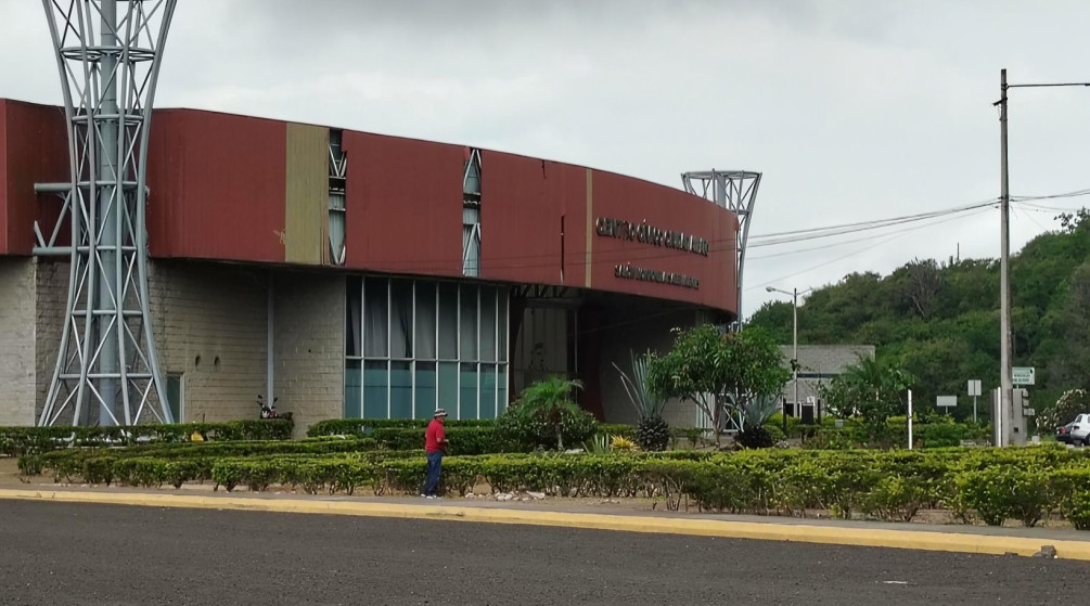 Centro Cívico Ciudad Alfaro enfrenta abandono y será rehabilitado por la Uleam con una inversión cercana a USD 1 millón.