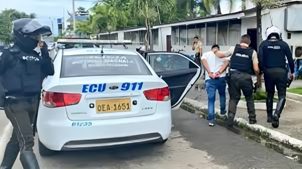 Romper vínculos con el crimen es fundamental para superar la crisis de seguridad en Ecuador mediante reformas profundas.