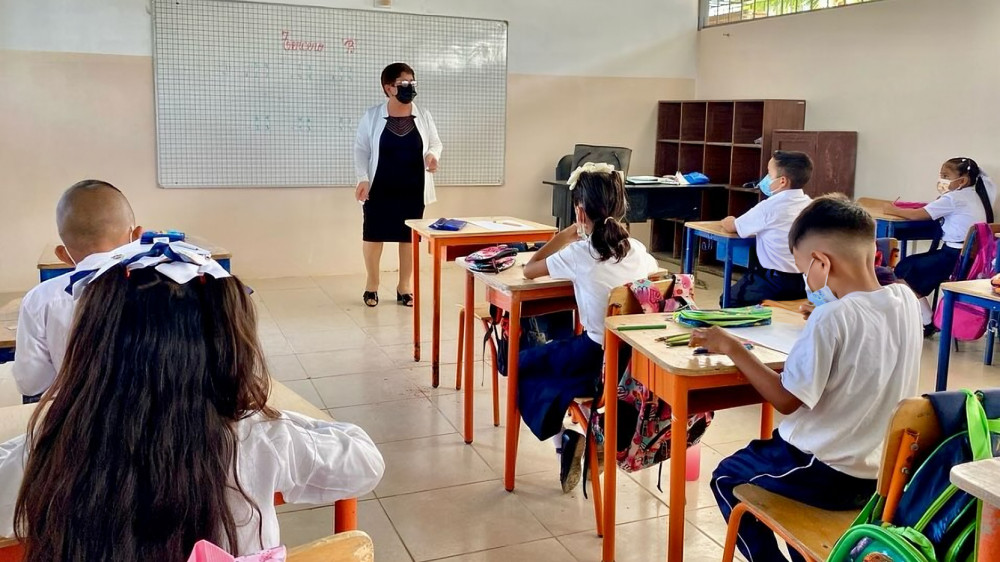 Educa Empleo abre convocatoria 2025 para docentes: revisa fechas, requisitos, puntajes y cómo postular al Magisterio en Ecuador.