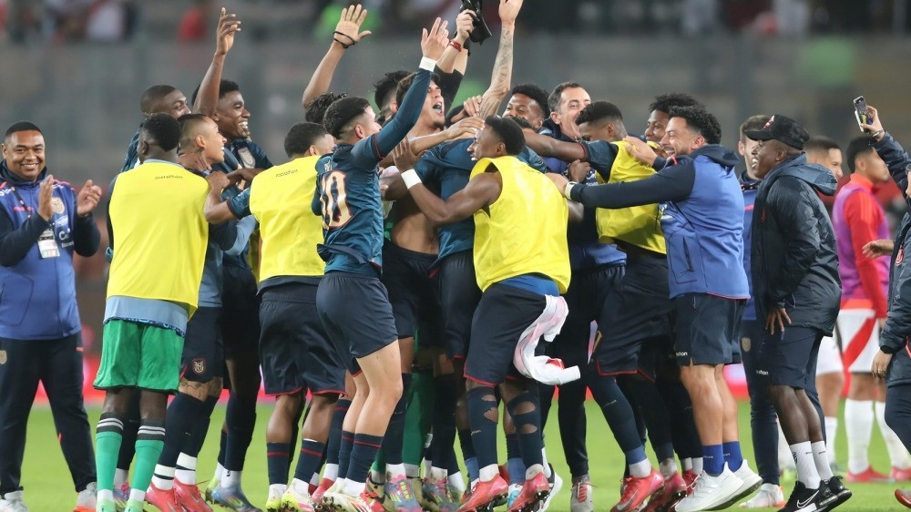 Jugadores de la selección ecuatoriana celebrando su clasificación al mundial 2026