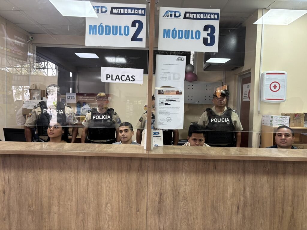 cargos públicos en Durán