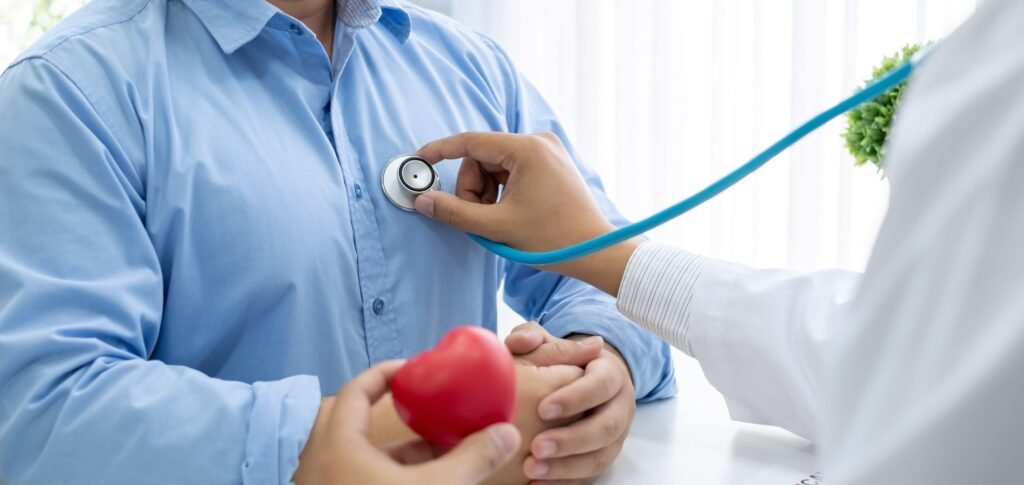 Especialistas médicos reunidos para abordar los desafíos de las enfermedades pulmonares intersticiales