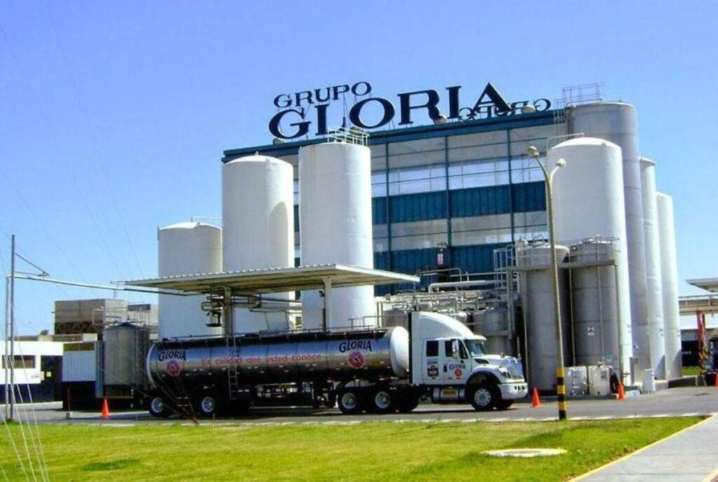 Planta industrial del Grupo Gloria en Cayambe modernizándose tras inversión tecnológica en Ecuador