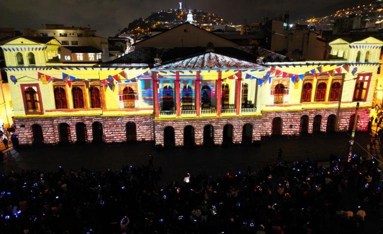 Quito se viste de luces: arranca el Festival de Mapping ‘Quito, Luz de América’