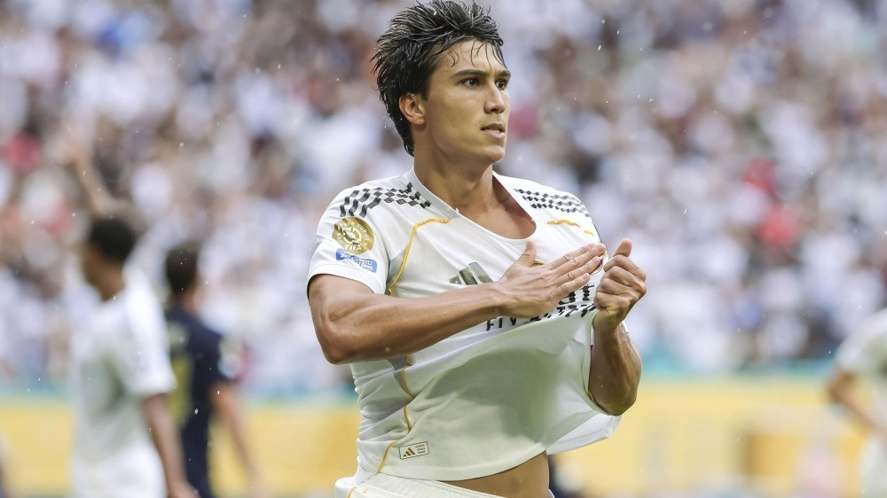 Jugador del Real Madrid celebrando el gol de la victoria ante Juventus en el Mundial de Clubes en el Hard Rock Stadium