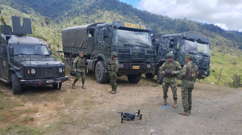 Operativo militar contra minería ilegal en zona minera de Imbabura, Ecuador