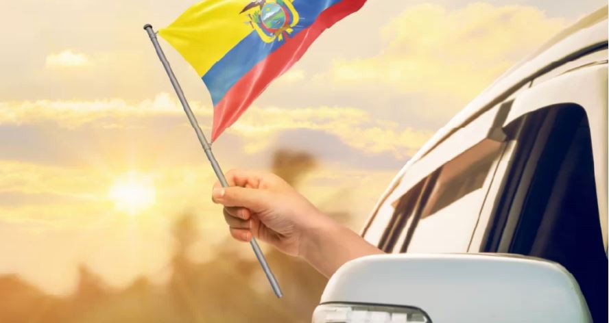 feriados en Ecuador 2025