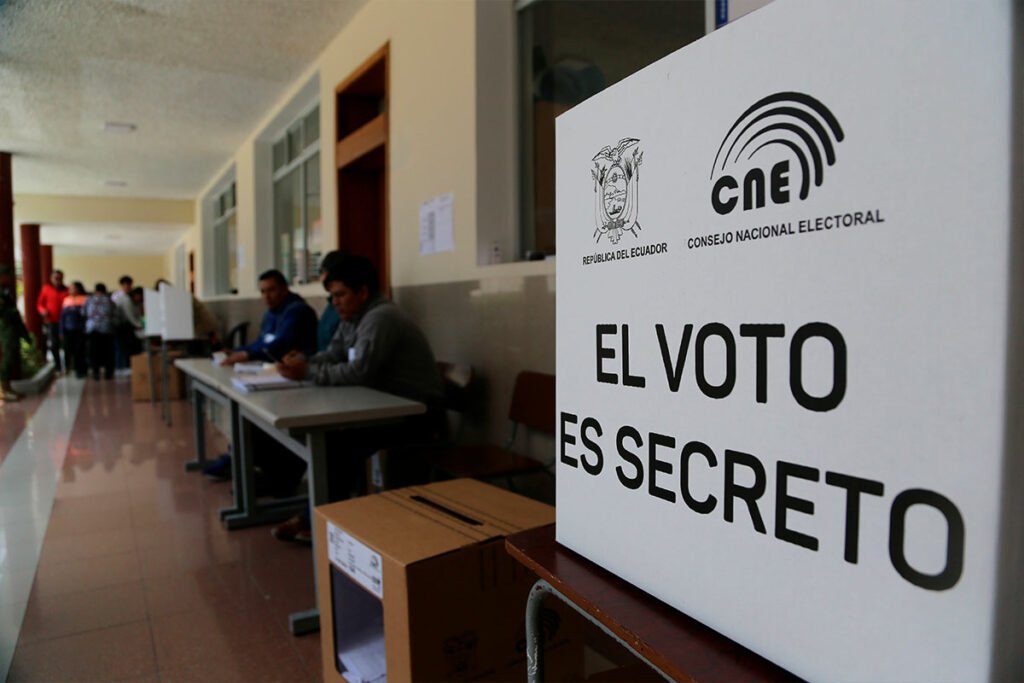 consulta popular Ecuador diciembre 2025