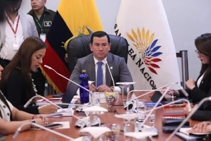 documentos entregados por Salcedo