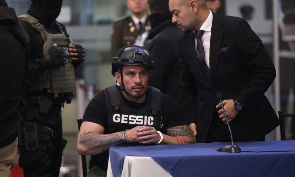 Daniel Salcedo testifica sobre el asesinato de Fernando Villavicencio ante la Comisión de Fiscalización.
