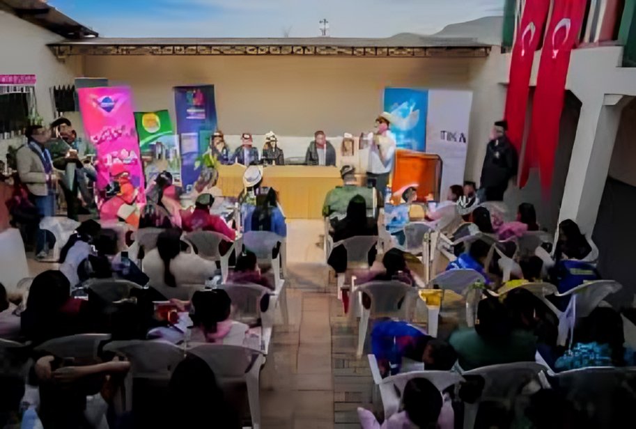 Nosotras® fortalece la educación menstrual equitativa con kits, contenidos y apoyo en ludotecas rurales de Jadán y Güel, en el Azuay.