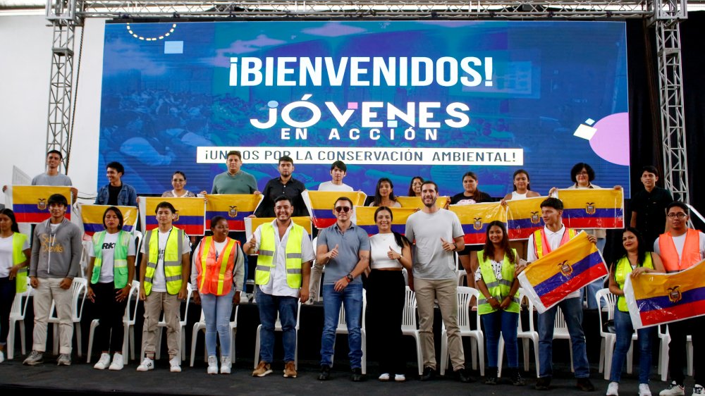 El programa Jóvenes en Acción abre inscripciones el 5 de agosto de 2025. Ofrece 80.000 pasantías pagadas en el sector público.