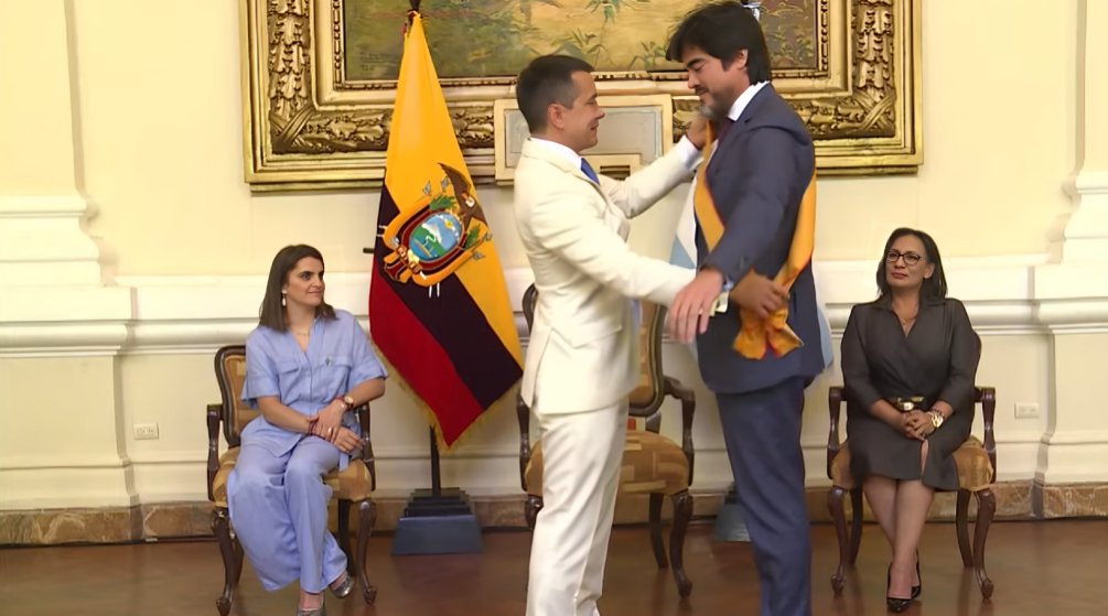 José De La Gasca presenta su renuncia al Ministerio de Gobierno y agradece a Daniel Noboa por la oportunidad de servir al país.