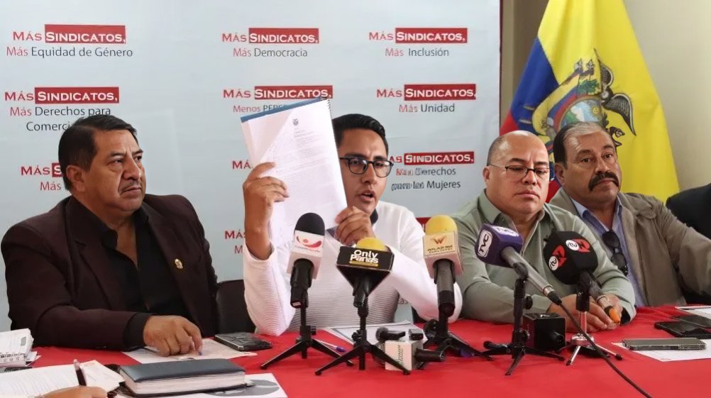 El FMI no exige despidos masivos en Ecuador, pero sí recomienda reducir el gasto salarial hasta 2028. Conoce los detalles del informe.
