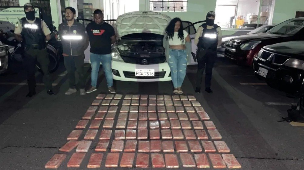 Operativo Los Lobos Ecuador con 65 detenidos y incautación de bienes millonarios por Policía Nacional