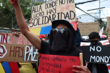Masivas marchas