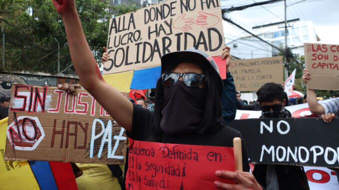 Masivas marchas