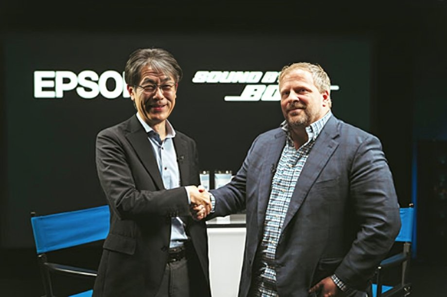 Proyectores Epson con tecnología Sound by Bose en presentación oficial conjunta Tokio 2025