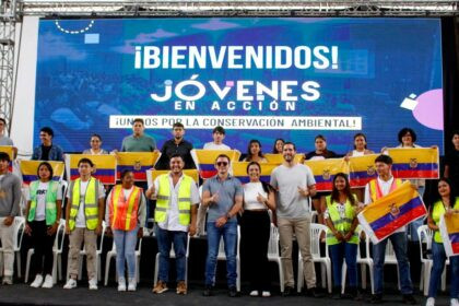 Oficina del MIES ofreciendo soporte presencial para inscripciones a Jóvenes en Acción