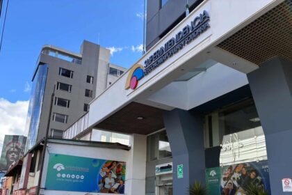 Fachada de la Superintendencia de Economía Popular y Solidaria, julio 2025