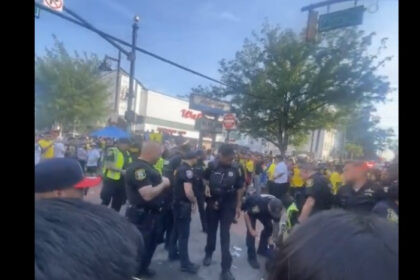 Policía interviene en festival ecuatoriano en Newark antes del concierto de Paolo Plaza