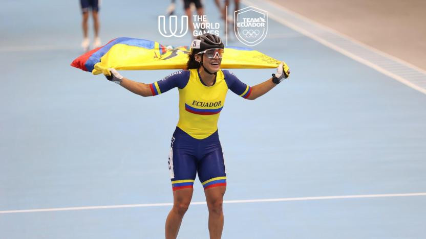 Gabriela Vargas celebra su título de campeona mundial de patinaje en Chengdú 2025