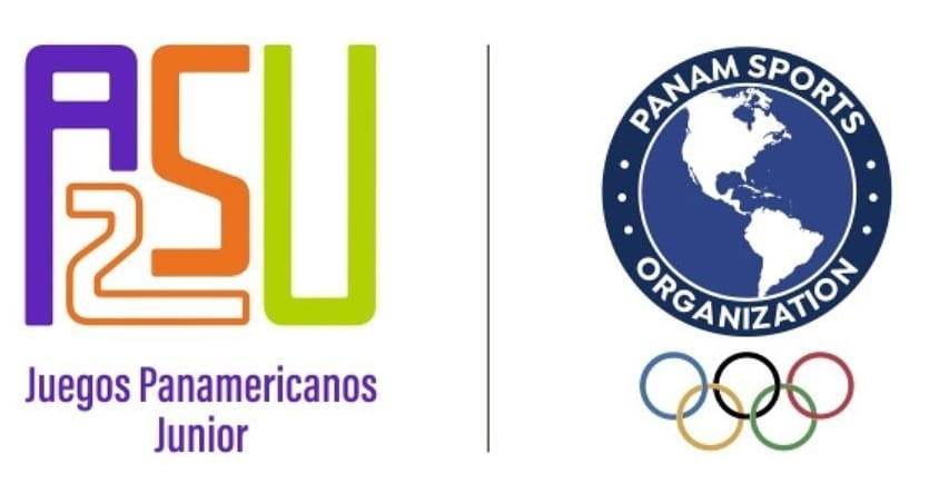 Visitantes extranjeros llegando al aeropuerto de Paraguay para los Juegos Panamericanos Junior 2025 con banderas y equipajes deportivos