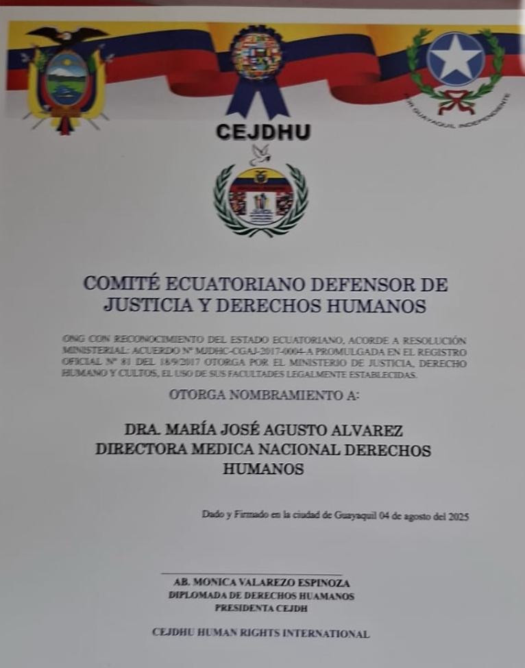 Dra. María José Agusto recibiendo reconocimiento por su compromiso con la salud pública