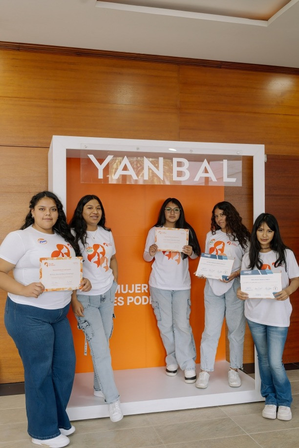 Yanbal ¨Mujer es Poder¨