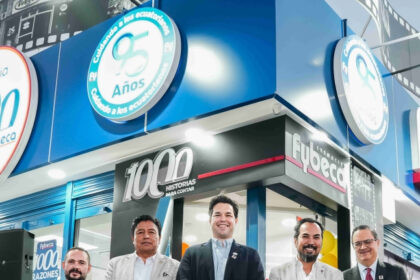 Inauguración de la farmacia número 1.000 de FEMSA Salud en Capelo, Ecuador
