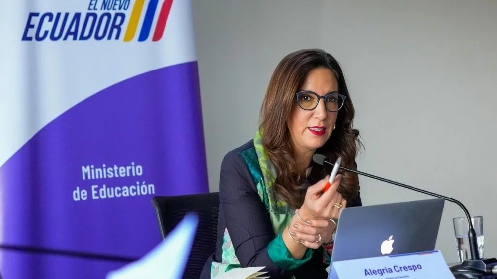 El Ministerio de Educación implementa sanciones económicas para instituciones que obliguen la compra direccionada de materiales escolares.