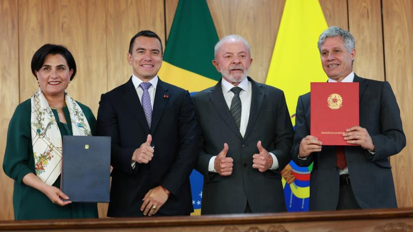 Presidentes Daniel Noboa y Lula da Silva durante firma de acuerdos bilaterales Brasil y Ecuador en Brasilia