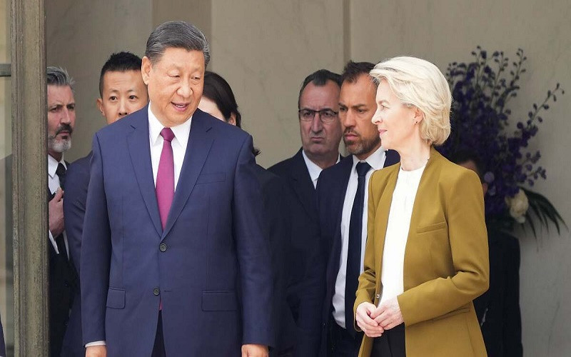 Ursula von der Leyen en conferencia sobre la relación entre la Unión Europea y China.