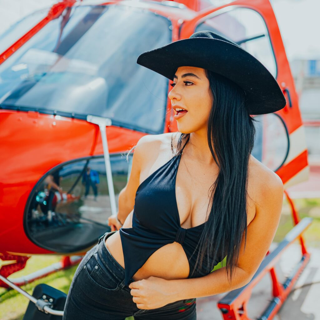 Tamara Rivera modelo OnlyFans posando para redes sociales