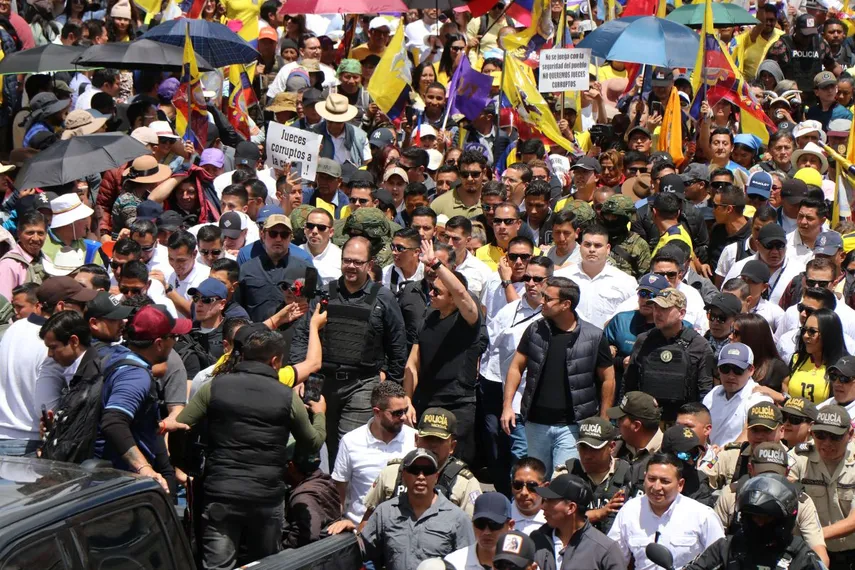 Daniel Noboa presenta oficialmente las preguntas de consulta popular Ecuador ante la Corte Constitucional en agosto 2025