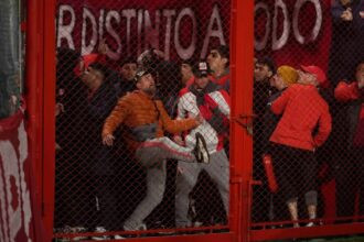 graves incidentes en el partido entre Independiente y U de Chile