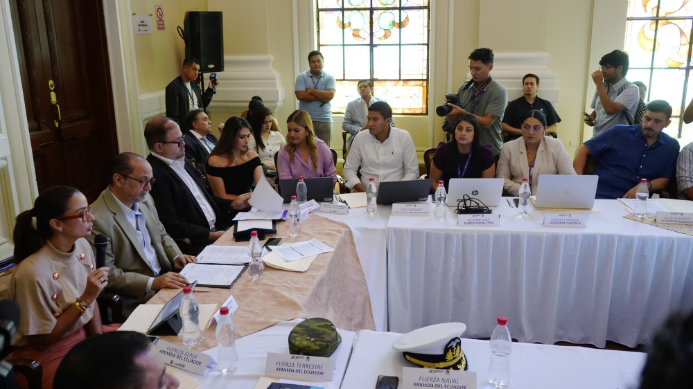 Autoridades del Consejo de Seguridad en Guayas reunidas en Gobernación el 29 agosto 2025