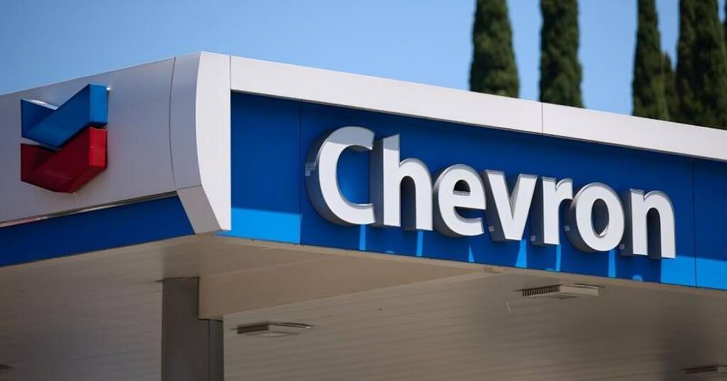 Plataforma petrolera en costa norte de Perú donde Chevron realizará exploración de petróleo