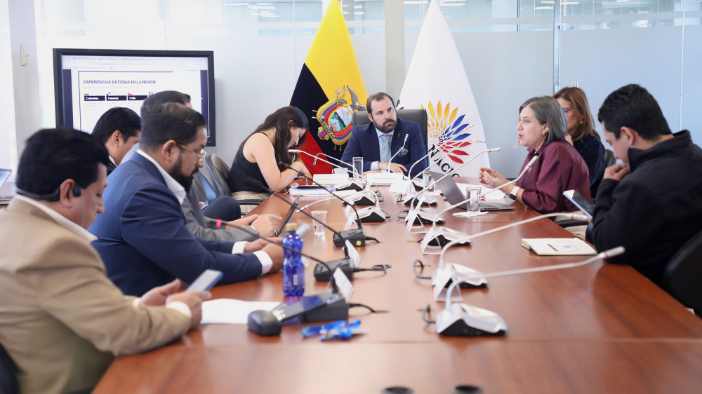 Ley urgente sobre financiamiento de fundaciones entra en trámite y ADN reasigna control de consulta previa