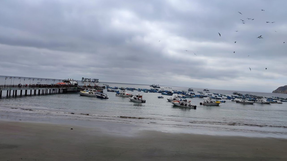 Policías patrullan el malecón de Puerto López tras múltiples desapariciones reportadas