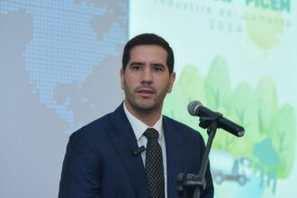 Roberto Luque, ministro de Obras Públicas