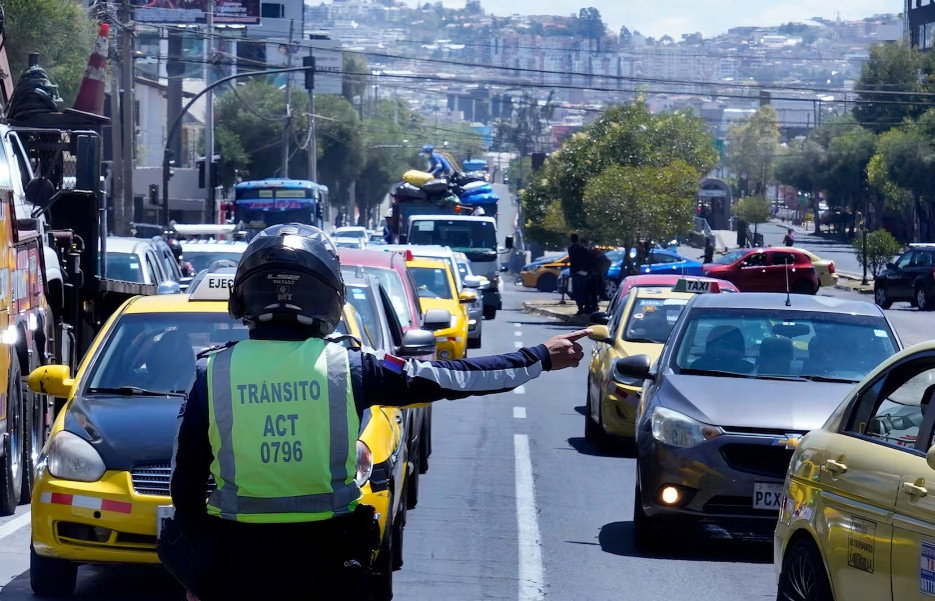 horario del Pico y Placa en Quito lunes