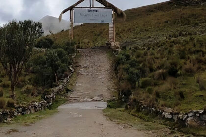 El Gobierno ecuatoriano suspende temporalmente el proyecto minero Loma Larga