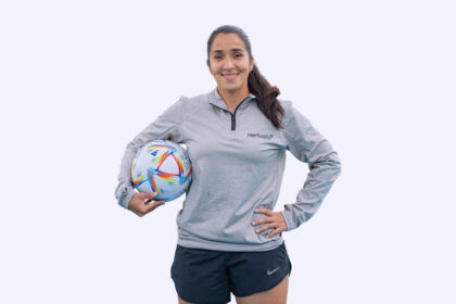 Ámbar Torres capitana Dragonas Independiente del Valle liderando entrenamiento fútbol femenino Ecuador