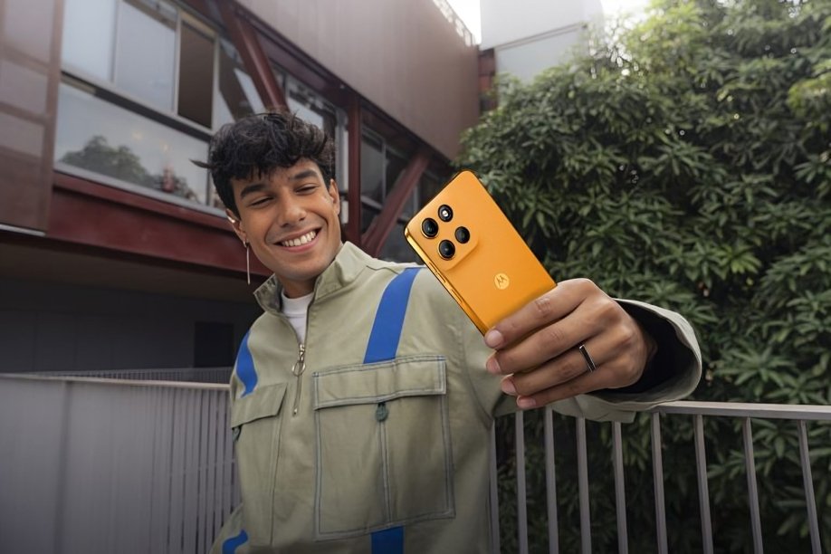 Smartphones Motorola en Ecuador con cámaras avanzadas y precios accesibles bajo 300 dólares