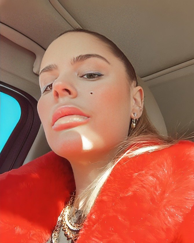 OnlyFans ingresos de celebridades - Elena Davies