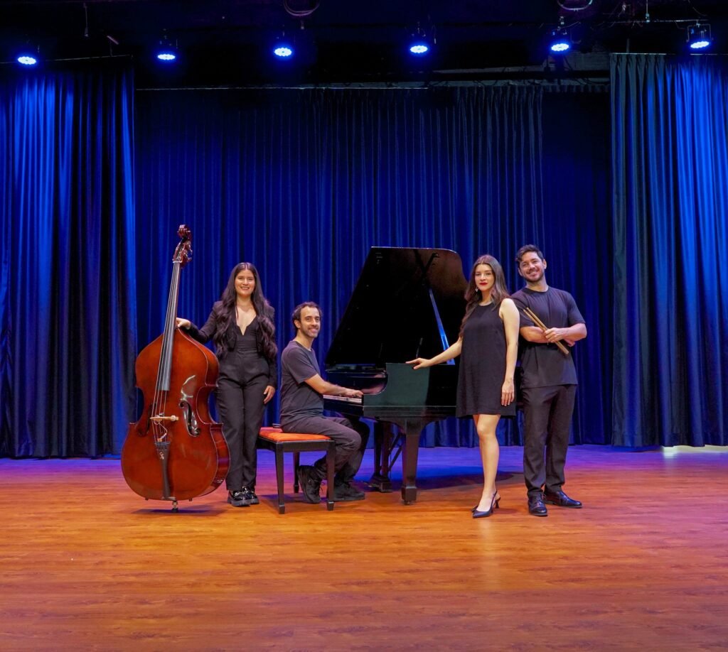 Integrantes del grupo Da Groove Jazz Music Project durante Funky Night CEN Cuenca
