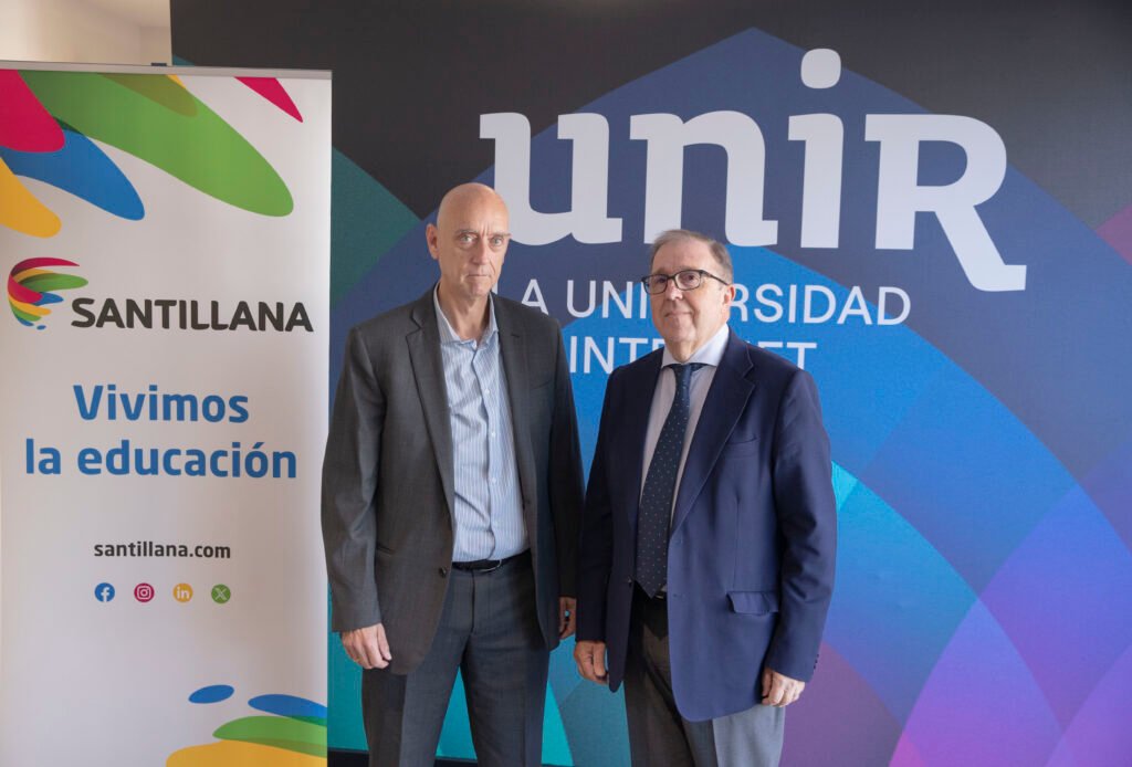 Miguel García de Antelo y Antonio Aragón durante el acto de lanzamiento del programa de formación online para rectores de colegios.