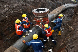 Emergencia en el SOTE por erosión del río Coca y actividad del volcán Reventador