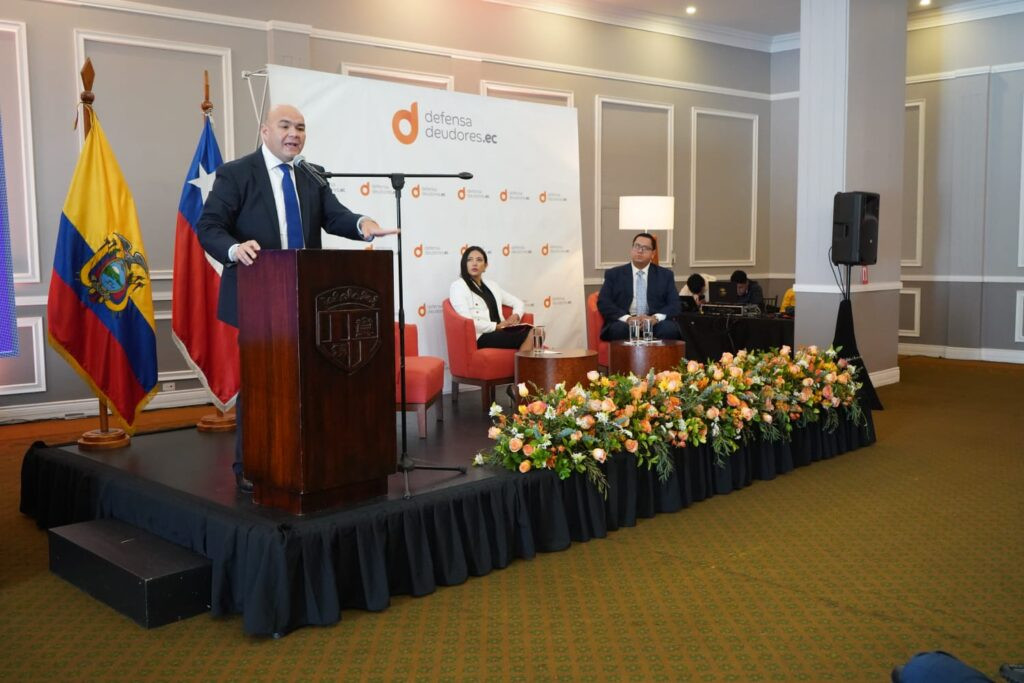 Expertos debaten en Quito sobre el derecho a una segunda oportunidad financiera en Ecuador